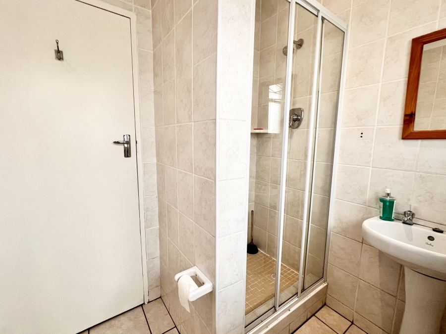 4 Bedroom Property for Sale in Richmond Estate Western Cape